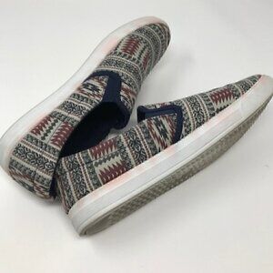 sole mates aztec print slip on shoes size 8